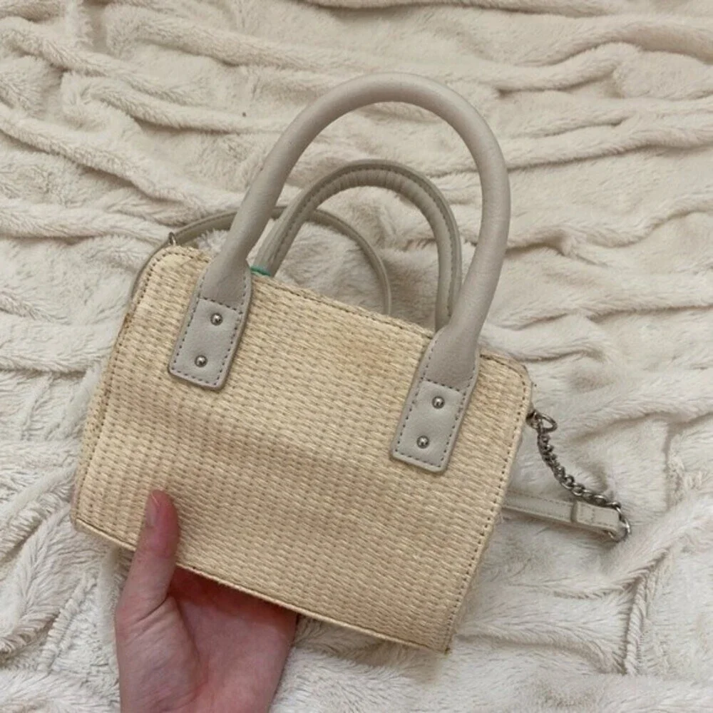 Cherry woven crossbody mini purse - Picture 2 of 6